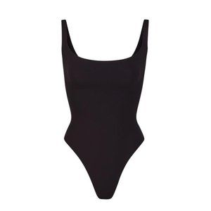 FITS EVERYBODY SQUARE NECK BODYSUIT - ONYX